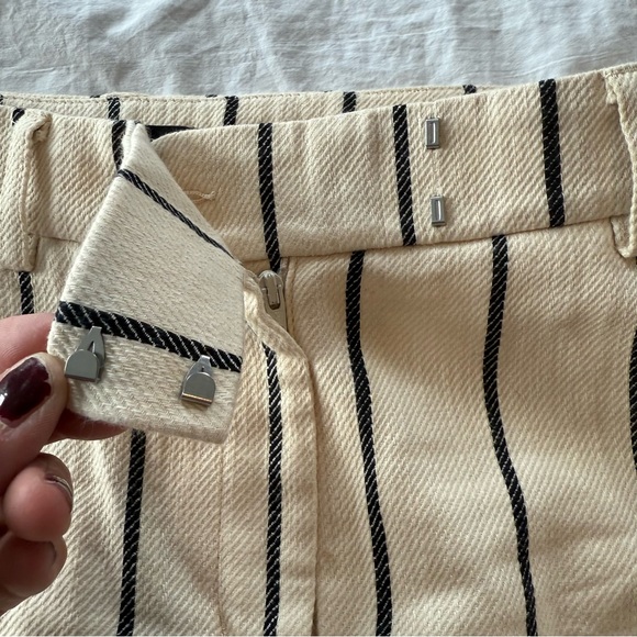 Express Editor Midrise Stripped Trouser Pants, Size 4, 100% Cotton - Picture 9 of 13